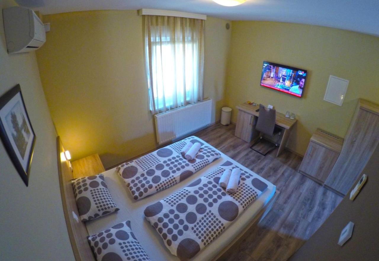 Apartments And Rooms Rea Sveti Martin Na Muri Eksteriør billede