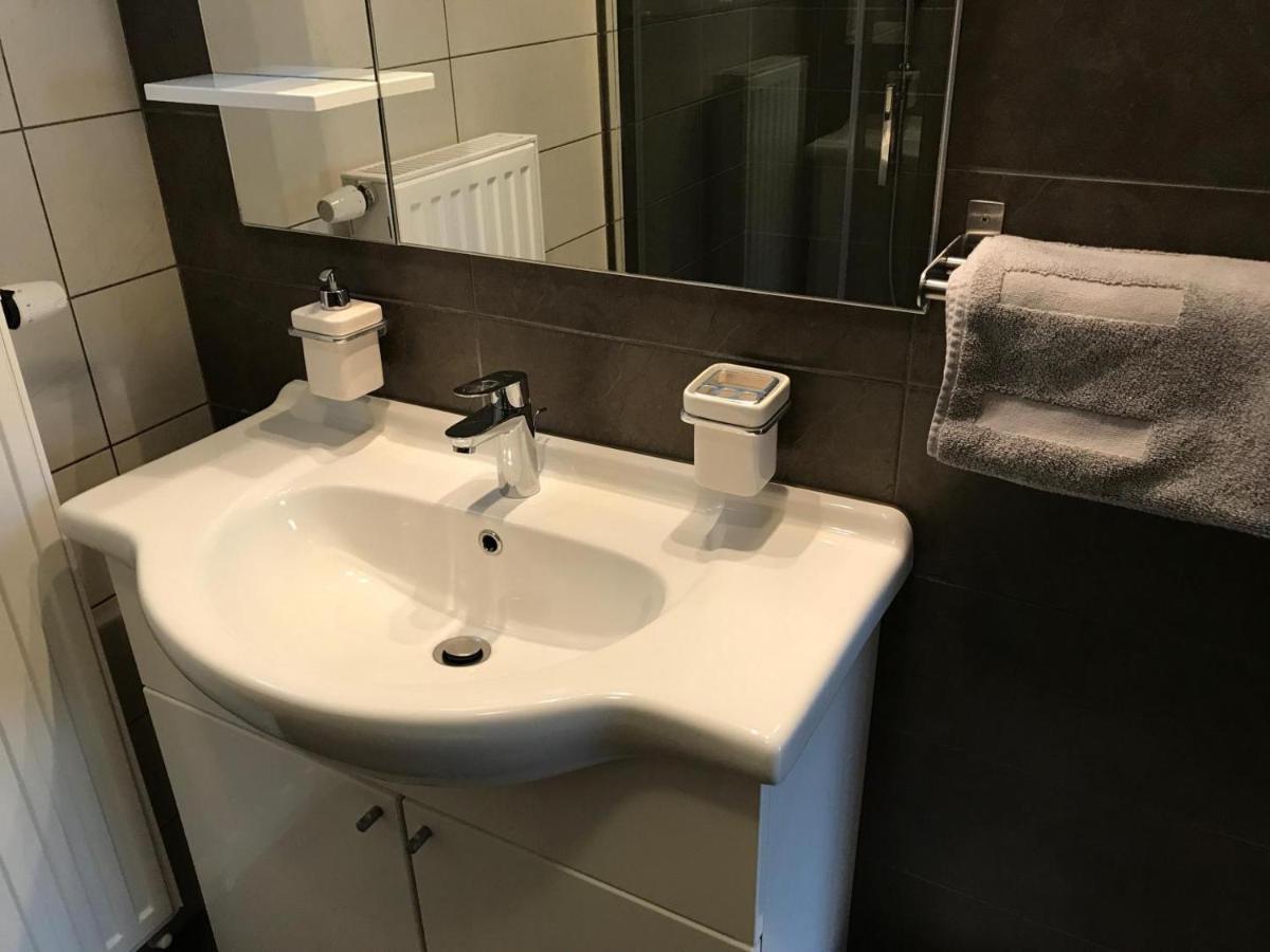 Apartments And Rooms Rea Sveti Martin Na Muri Eksteriør billede