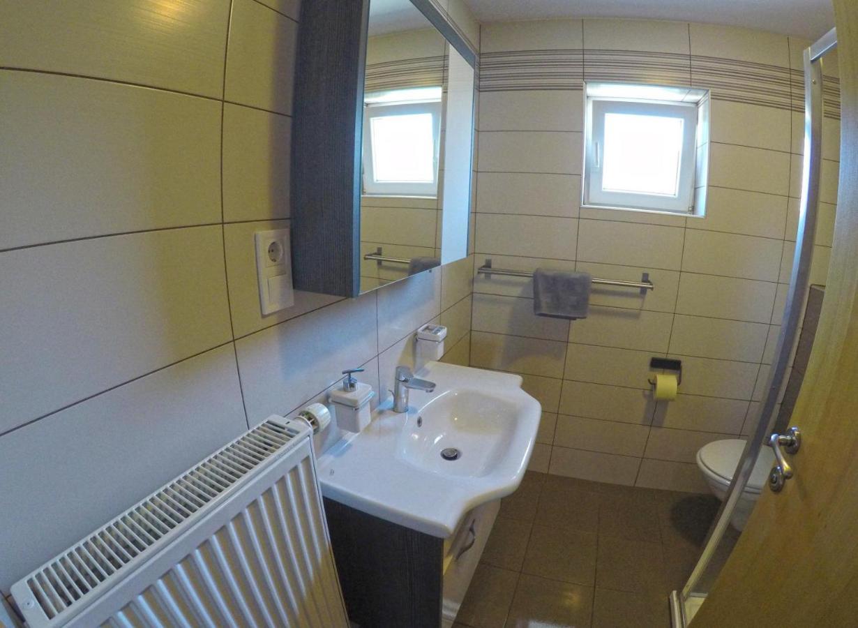 Apartments And Rooms Rea Sveti Martin Na Muri Eksteriør billede