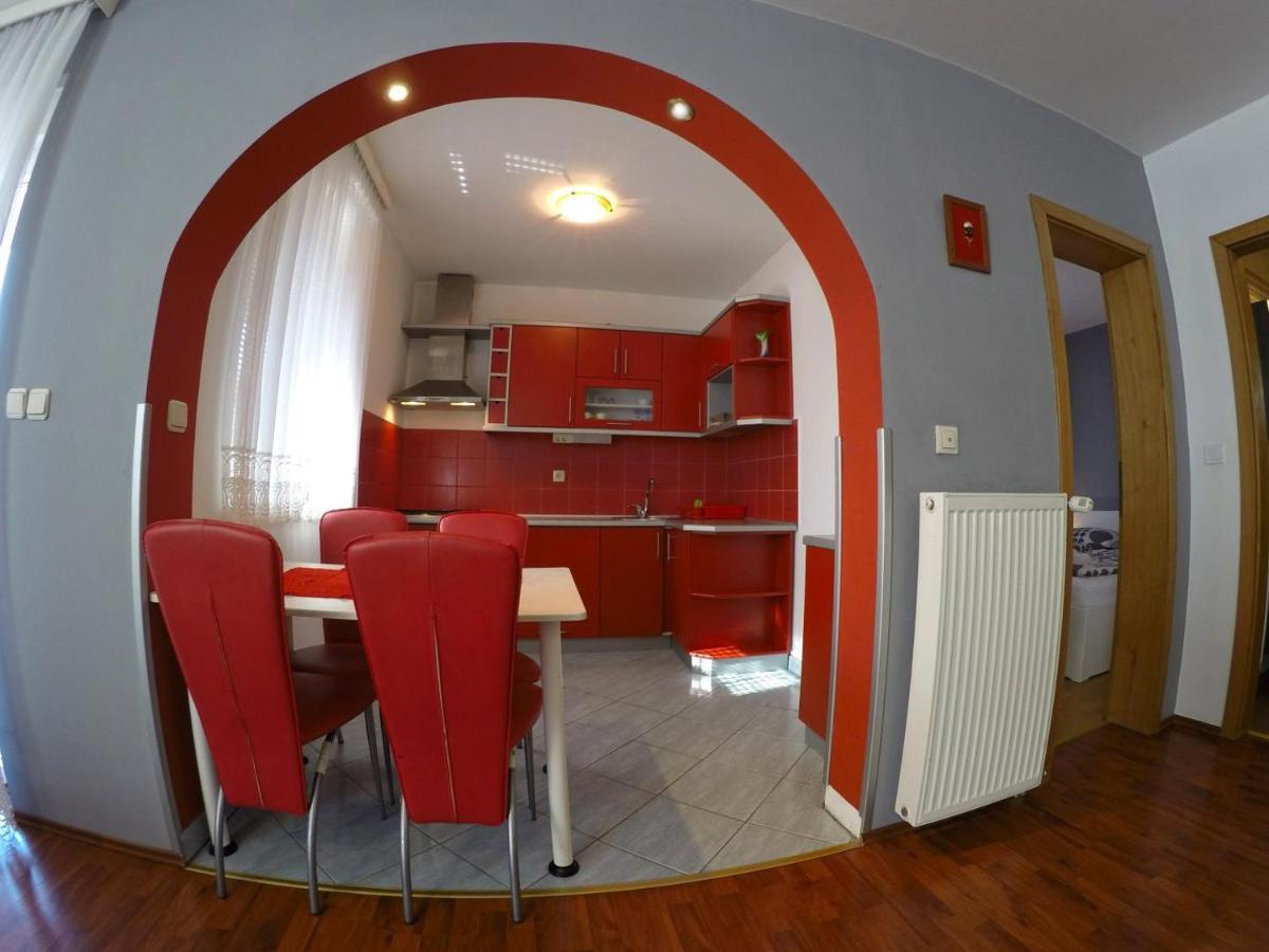 Apartments And Rooms Rea Sveti Martin Na Muri Eksteriør billede